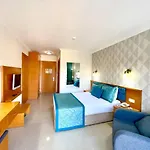 Forest Village Hotel 5*