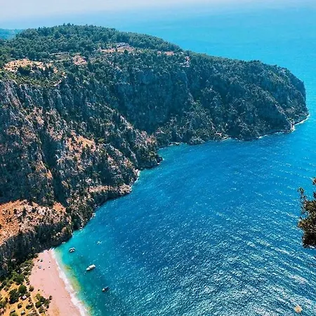 Forest Village Szálloda 5*