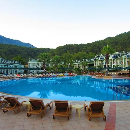 Hotell Forest Village