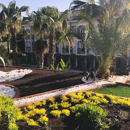 Hotell Forest Village