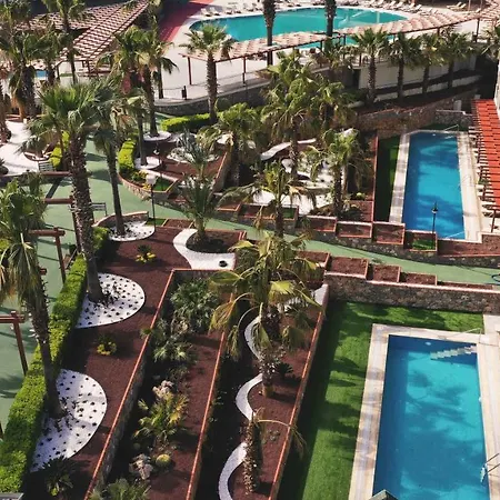 Hotell Forest Village