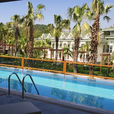 Forest Village أولدينيس