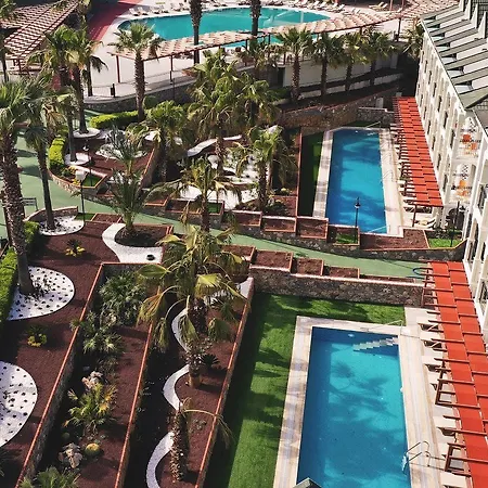 Hotell Forest Village