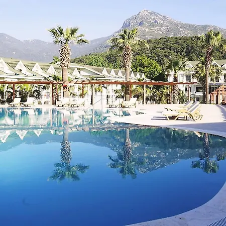 Forest Village Otel