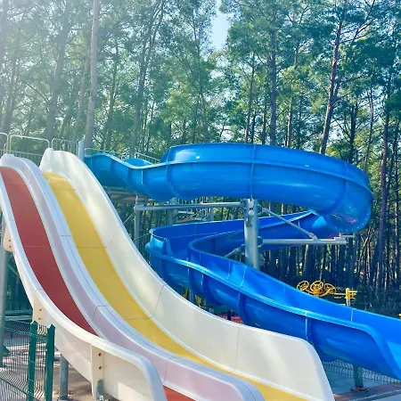 Otel Forest Village 5*