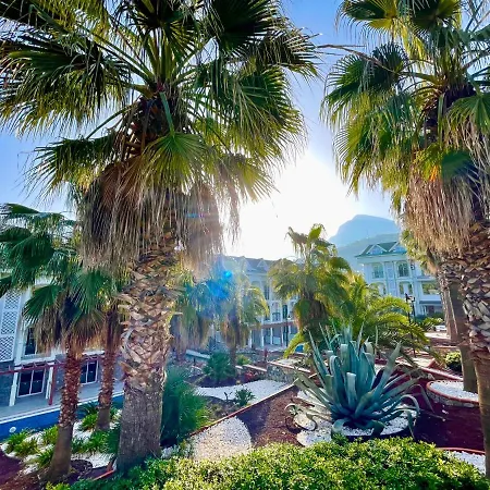 Hotell Forest Village
