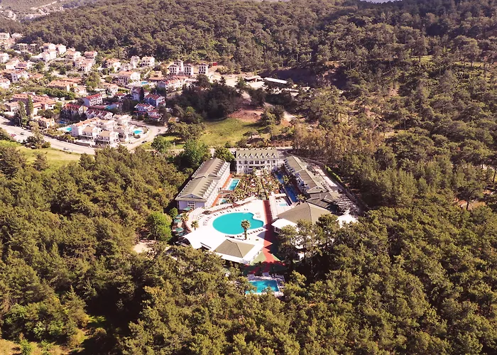 Forest Village 酒店 厄吕代尼兹