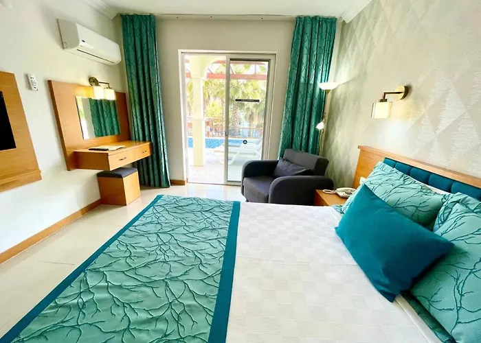 Hotel Forest Village 5*