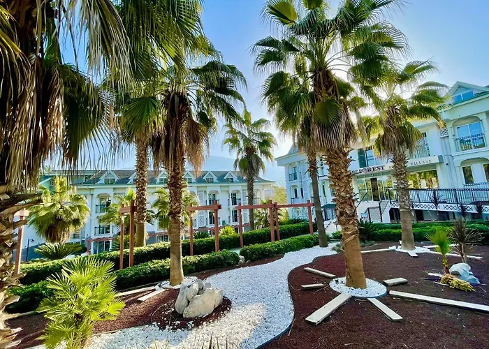 Forest Village 厄吕代尼兹